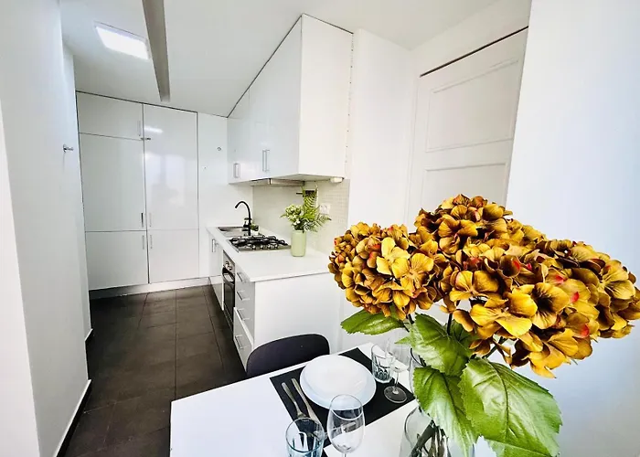 Luxury Central Lisbon Rooms, Ideal Location For Tourists