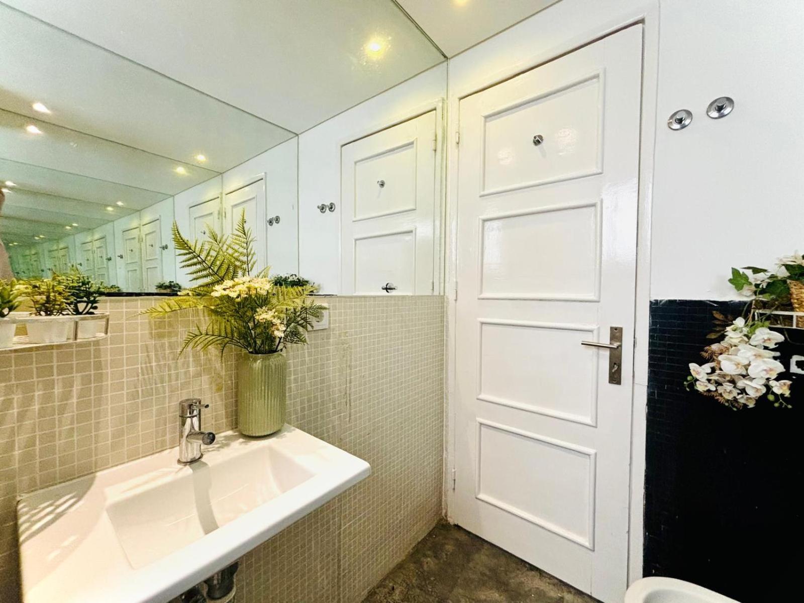 Hostel Luxury Rooms, Ideal Location For Tourists Lisbon